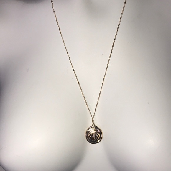 Elsie & Zoey Jewelry - NWT Elsie & Zoey Gold tone SHELL Necklace 12”
